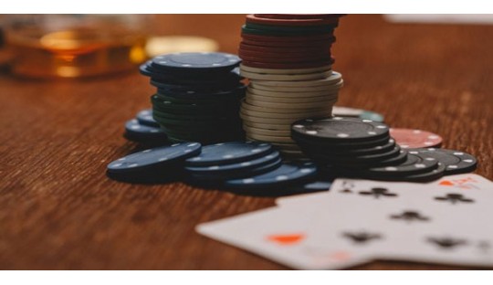 Carti de poker | Sute de modele de carti de joc la un click distanta.